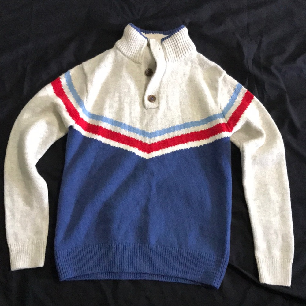 Gap kids button neck pull-over sweater.